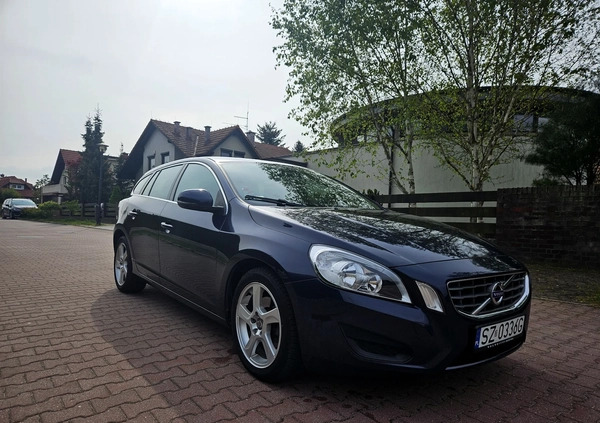 Volvo V60 cena 32900 przebieg: 289900, rok produkcji 2011 z Ujście małe 211